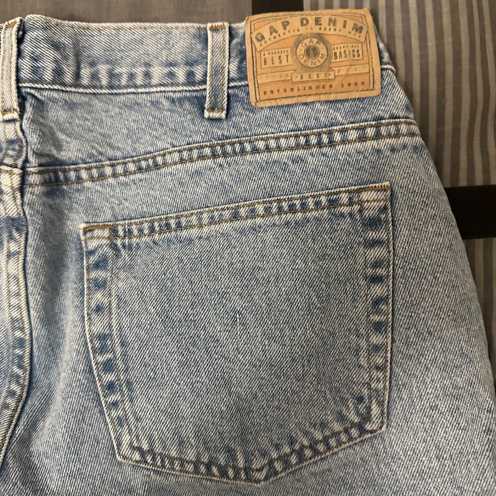 Vintage Gap Jean Shorts Men's 36 Blue Baggy Fit Denim Shorts USA Made - Picture 4 of 5